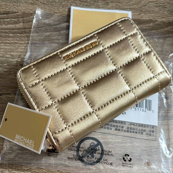 MK Small Quilted Leather Wallet NWT - Picture 4 of 5